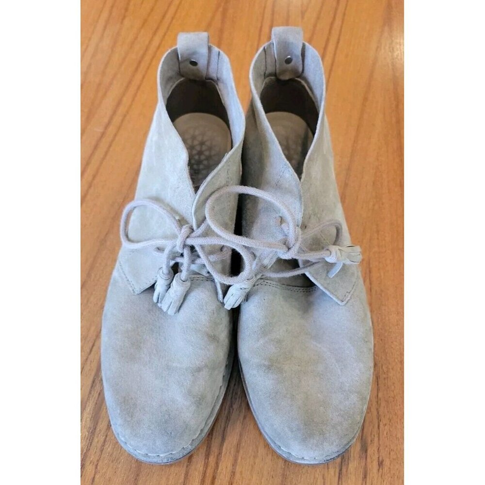Hush Puppies Tan Suede Shoes Lace Up Ankle Bootie Tassles Women's Sz 7.5 Classic
